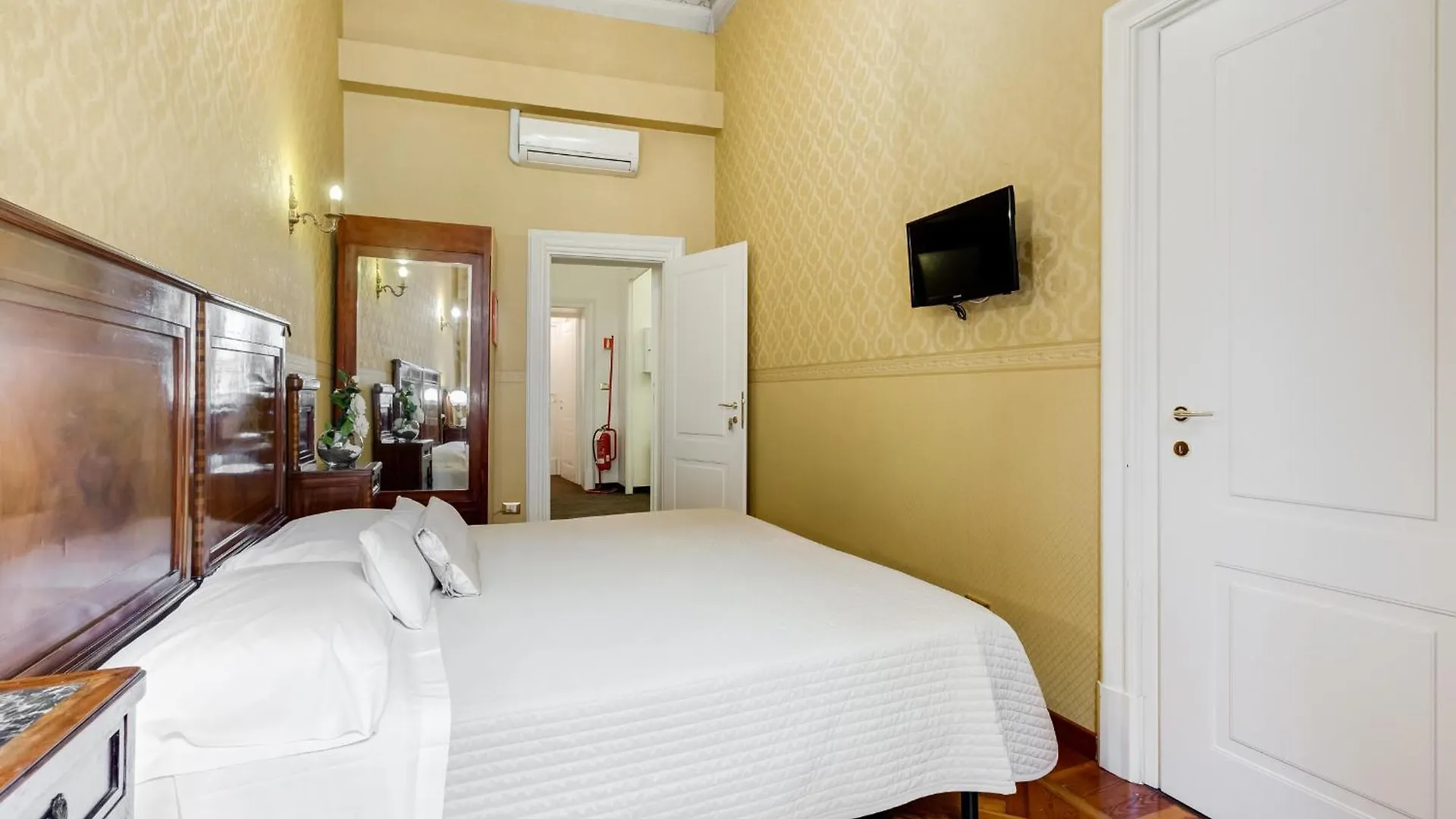 Affreschi Su Roma Luxury B&B
