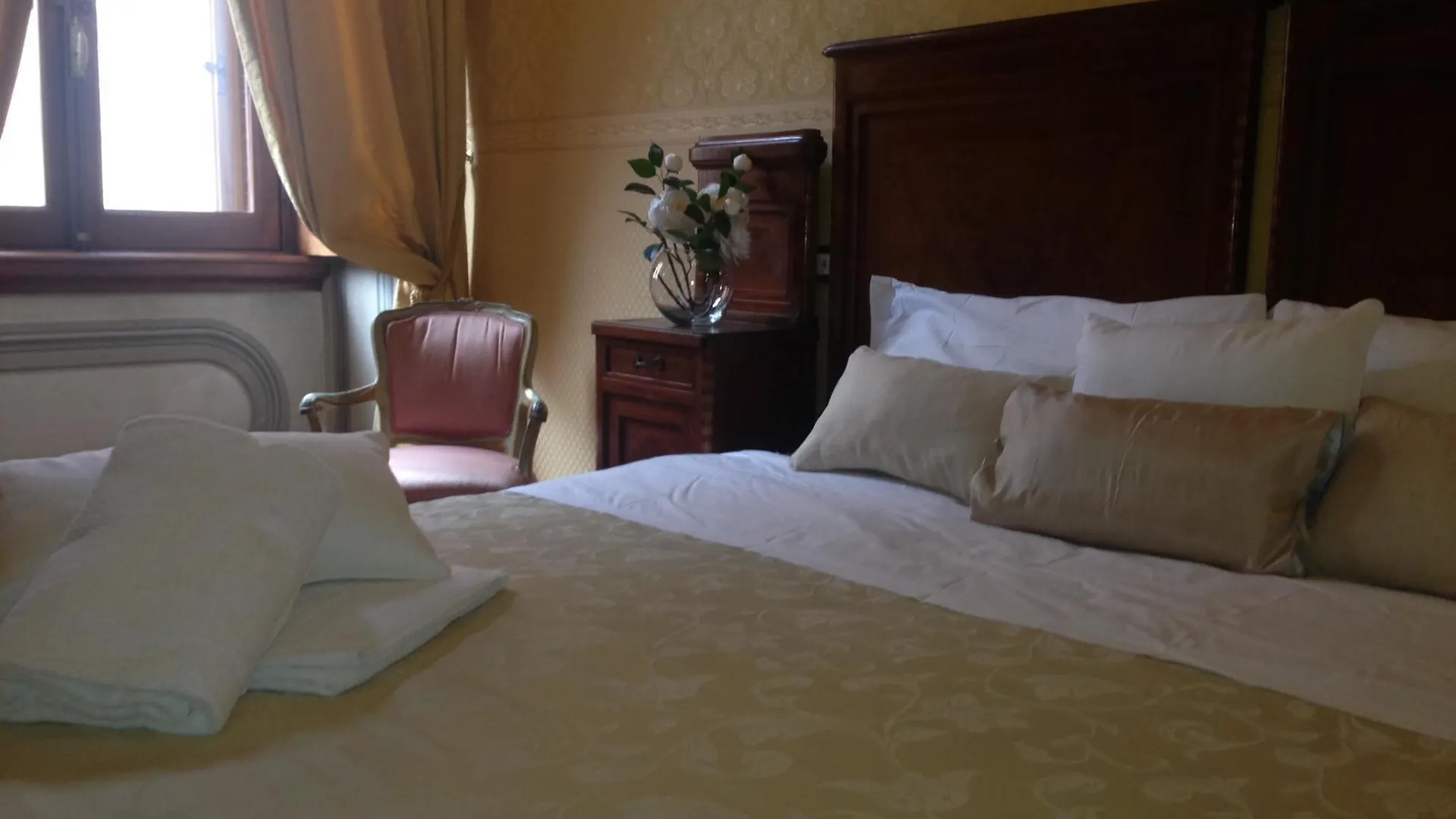 Affreschi Su Roma Luxury B&B 2*, Řím Itálie