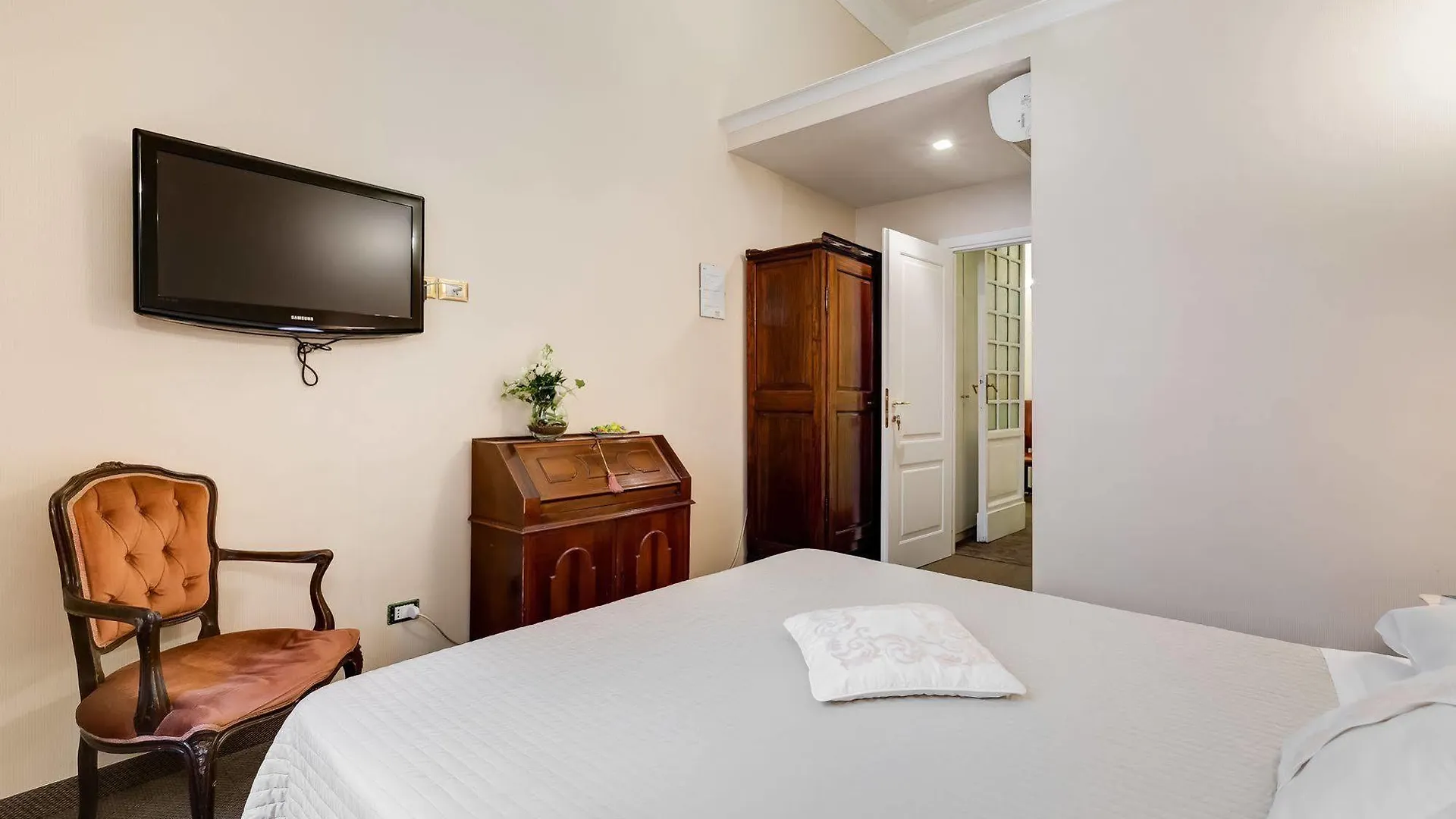 Bed & Breakfast Affreschi Su Roma Luxury B&B
