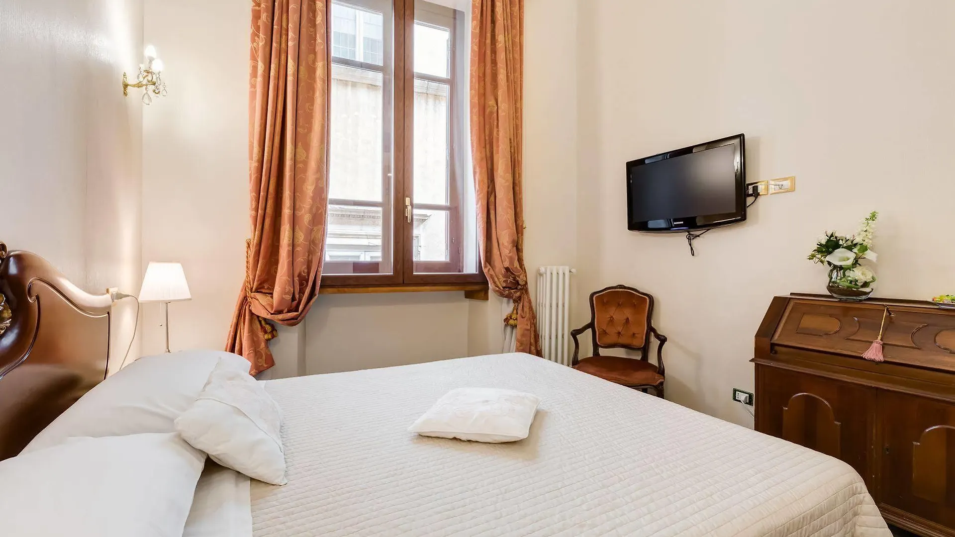 Affreschi Su Roma Luxury B&B 2*, Řím